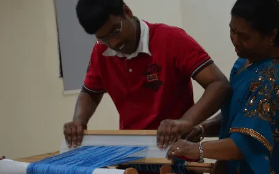 Handloom demonstration for families of children with special needs
